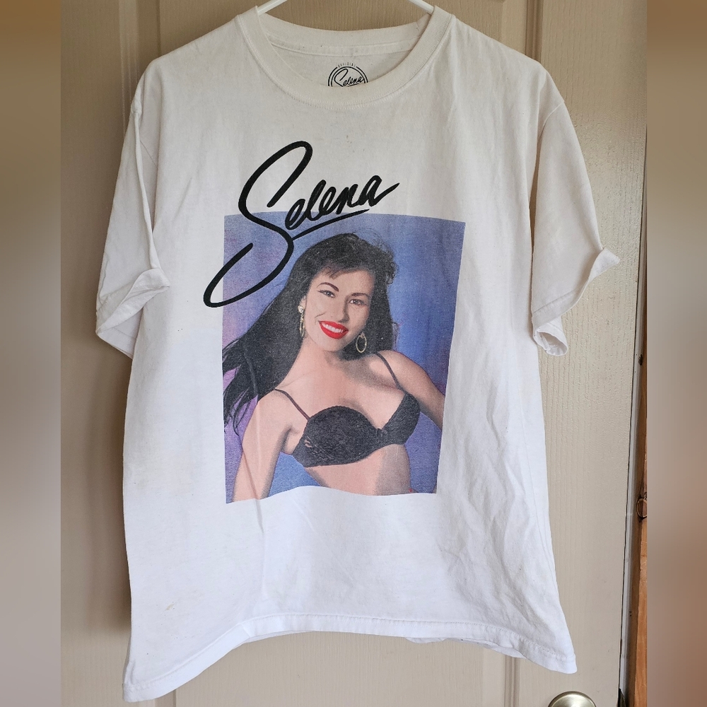 Selena Large T Shirt A Few Stains As Shown May Come Out Havent Tried